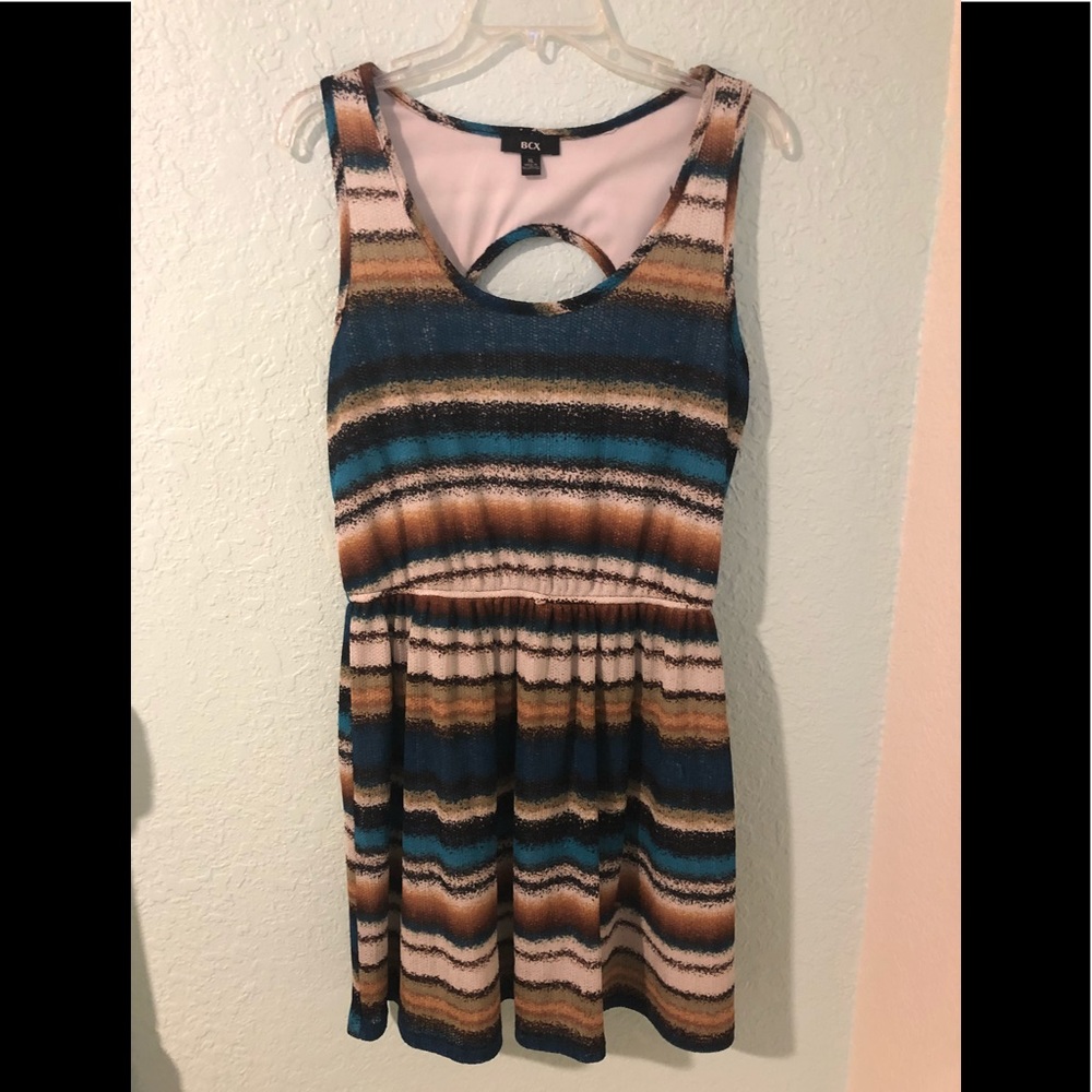 Multicolored dress with open back